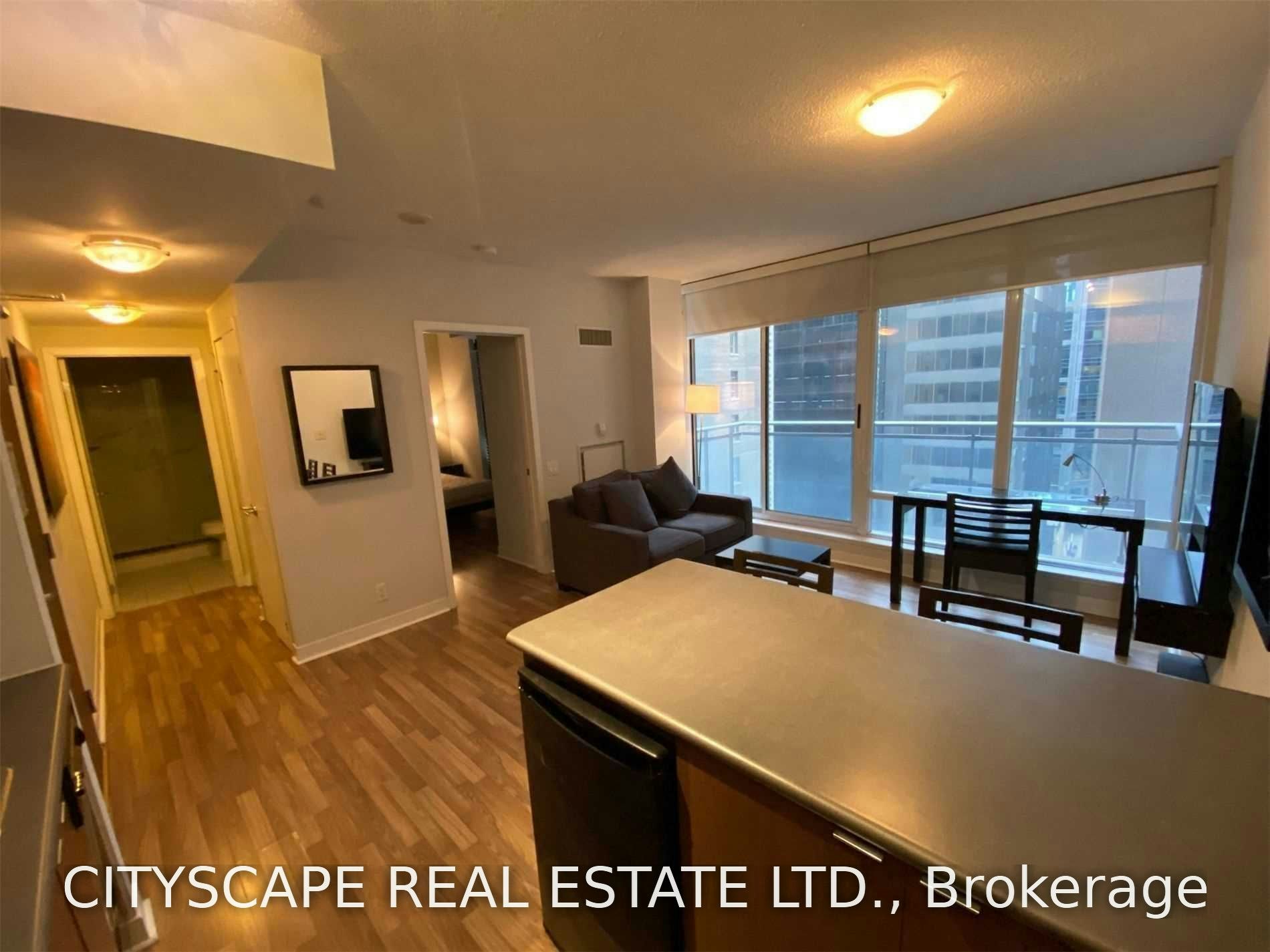 1702-8 Colborne Street, Toronto, ON, M5E 1E1 - 2