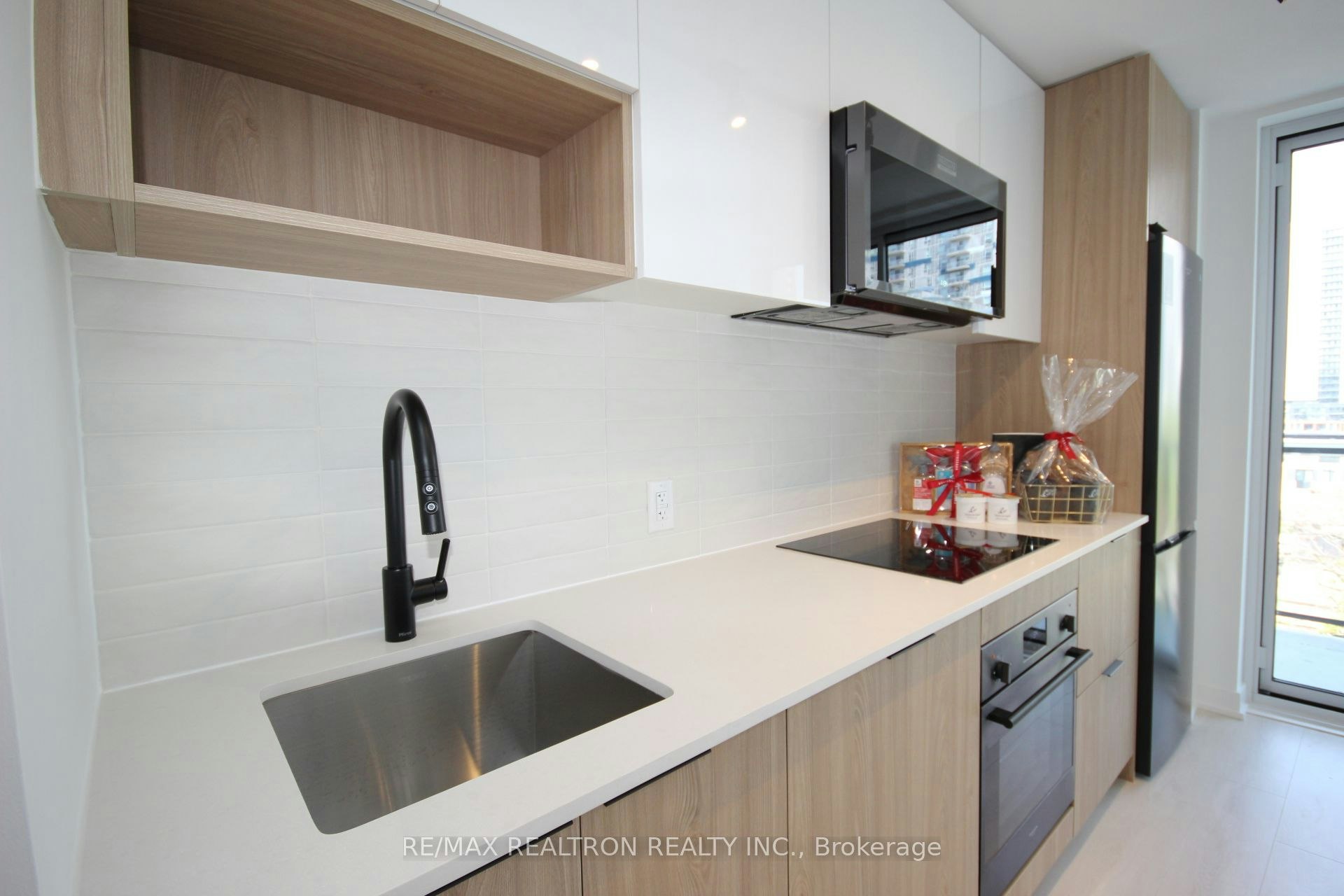 622-5 Defries Street, Toronto, ON, M5A 0W7 - 12