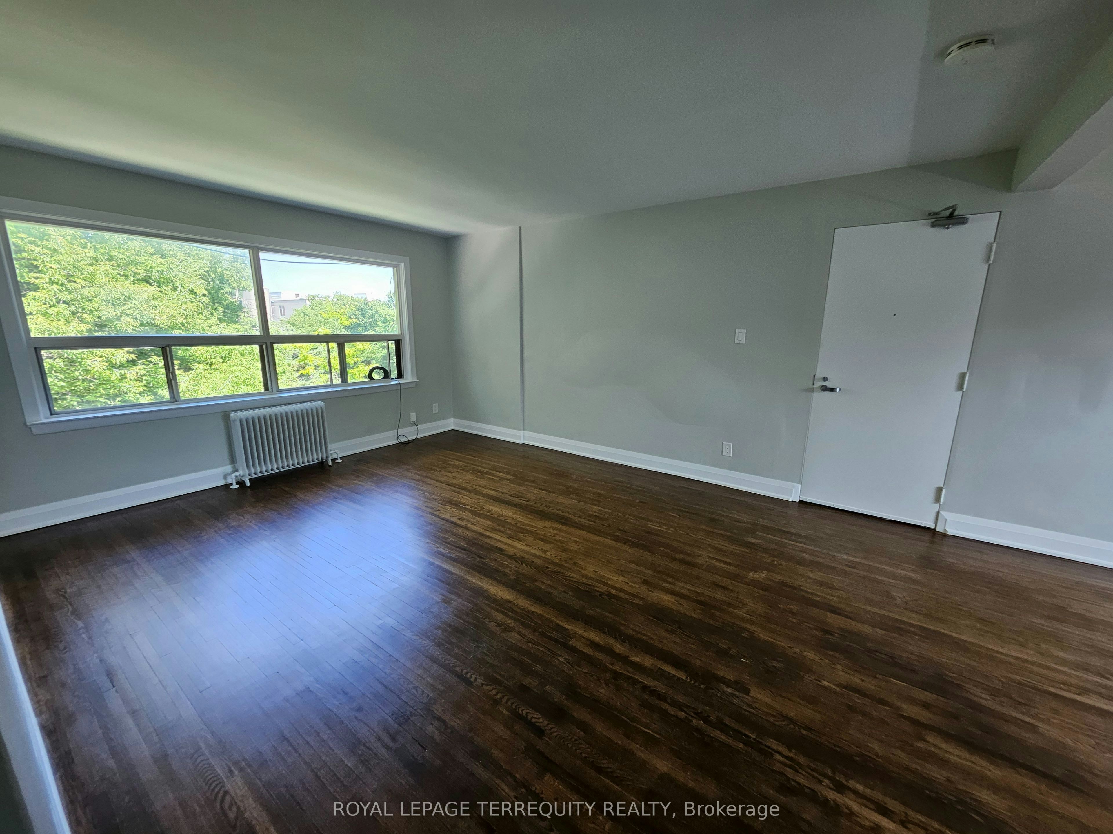 5-450 Arlington Avenue, Toronto, ON, M6C 3A2 - 3