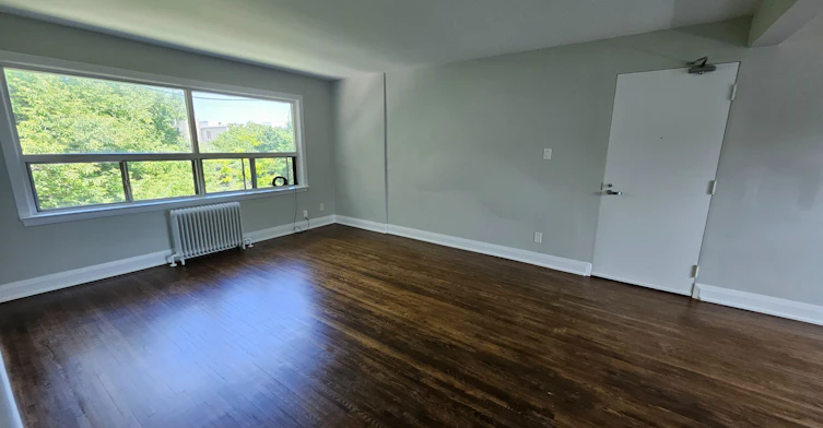 5-450 Arlington Avenue, Toronto, ON, M6C 3A2 - 3