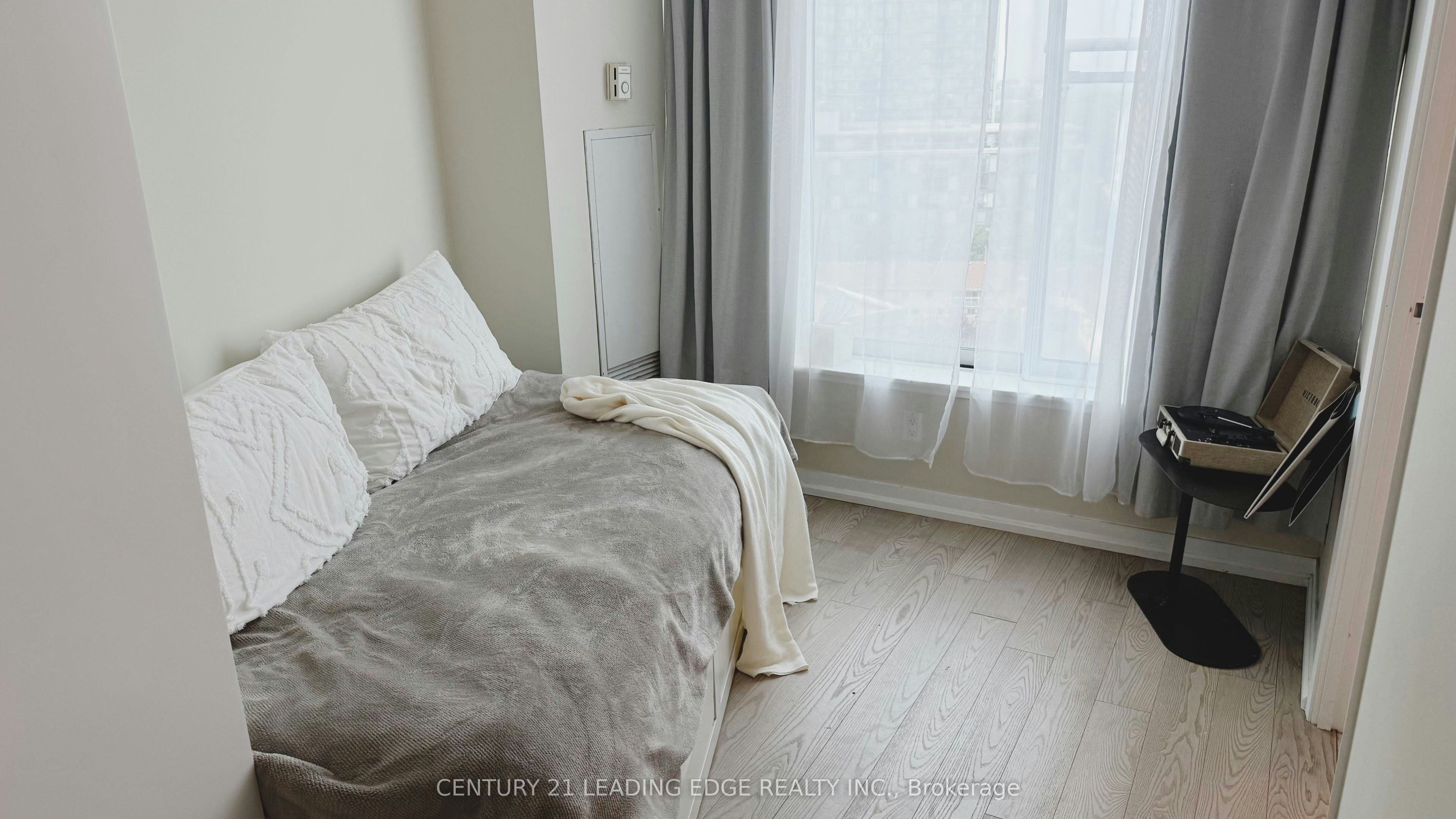 1821-650 Queens Quay W, Toronto, ON, M5V 3N2 - 5