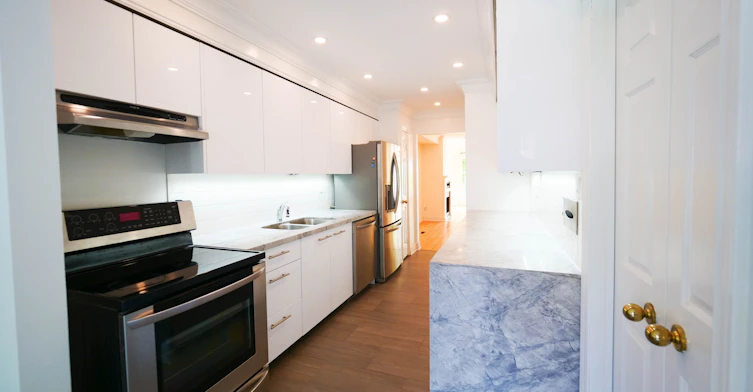 45 Soho Square, Toronto, ON, M5T 2Z2 - 2