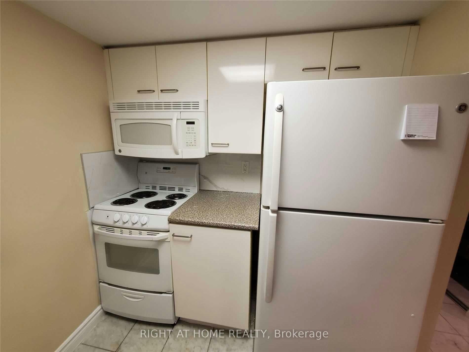 1109-38 Elm Street, Toronto, ON, M5G 2K5 - 15