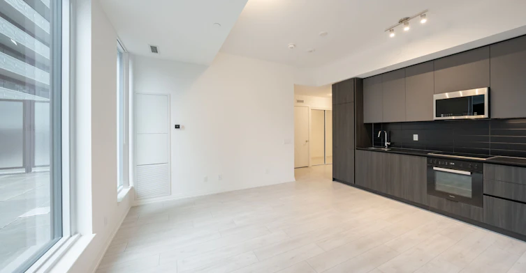 822-400 King Street W, Toronto, ON, M5V 1K2 - 5