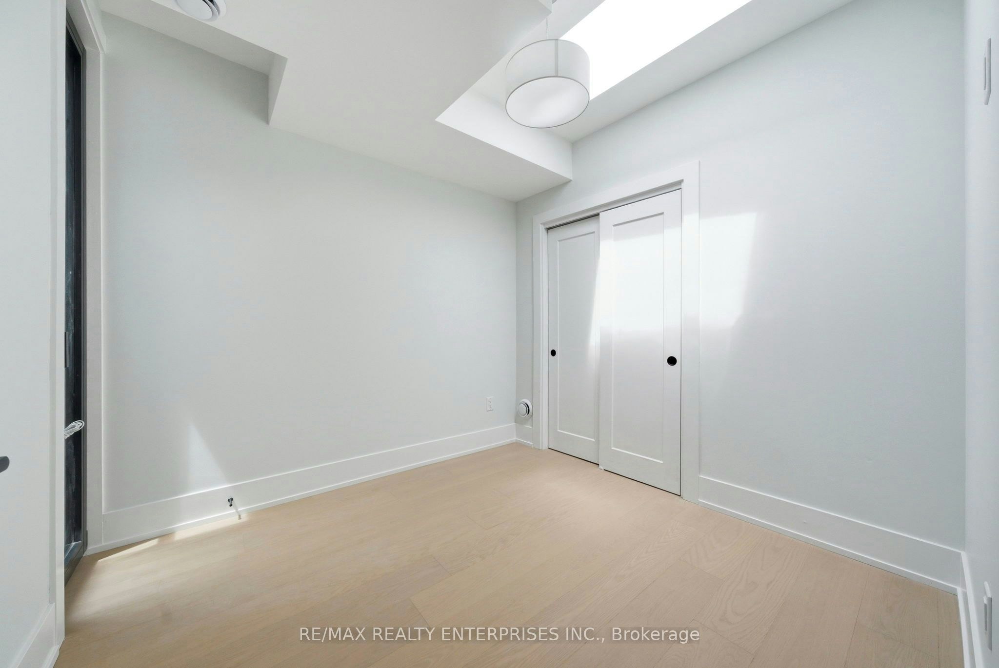 2-21 Belmont Street S, Toronto, ON, M5R 1P9 - 13