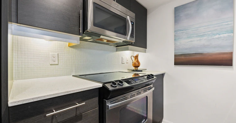 628-38 Grand Magazine Street, Toronto, ON, M5V 0B1 - 7