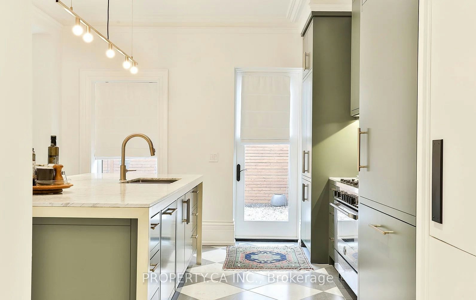 Main House-38 Beaconsfield Avenue, Toronto, ON, M6J 3H9 - 11