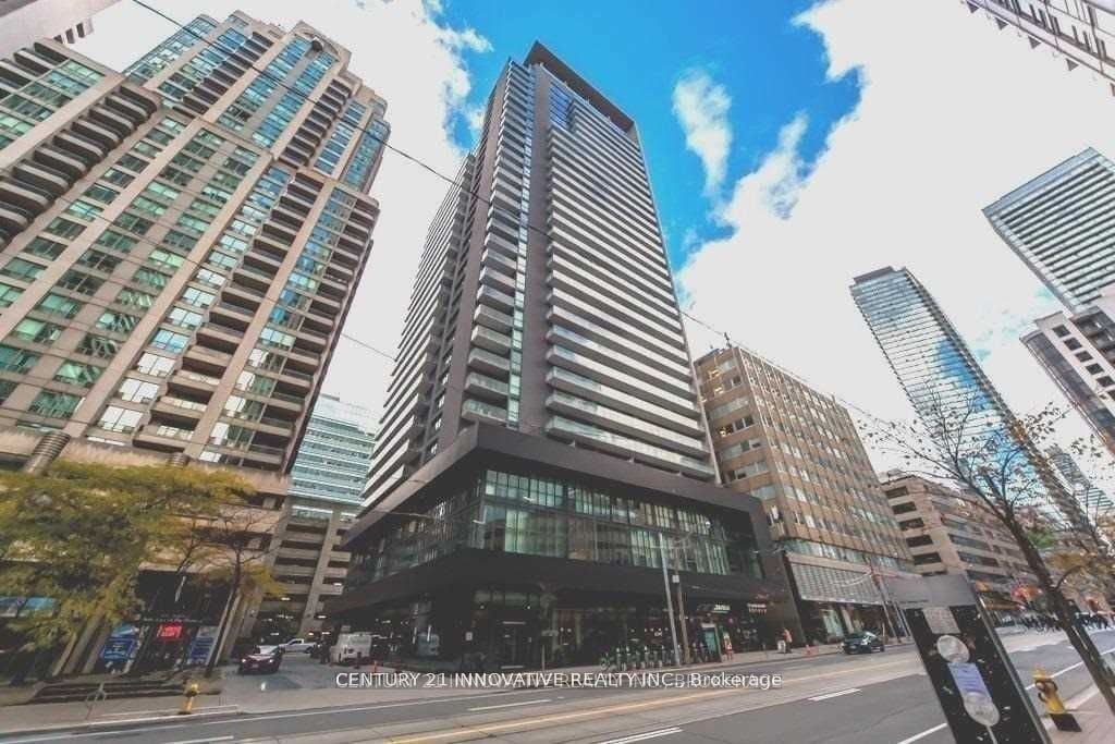 1610-770 Bay Street, Toronto, ON, M5G 1N6