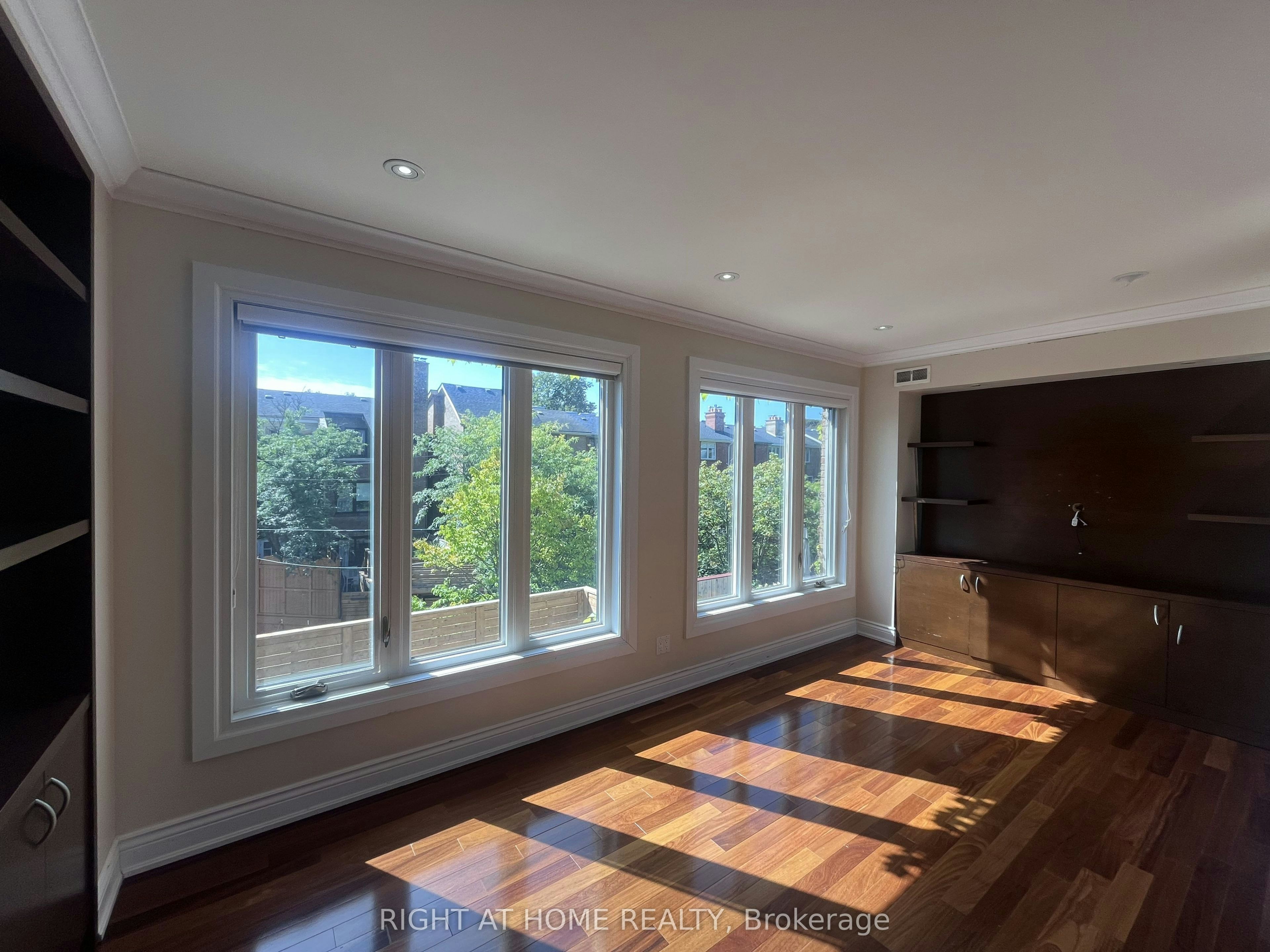 63 Walker Avenue, Toronto, ON, M4V 1G3 - 19