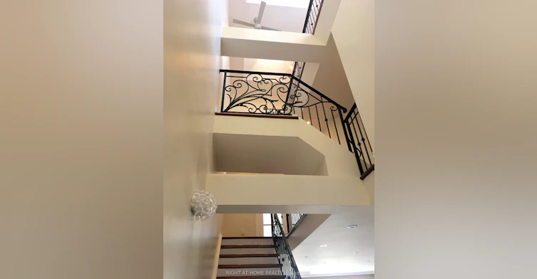 63 Walker Avenue, Toronto, ON, M4V 1G3 - 2