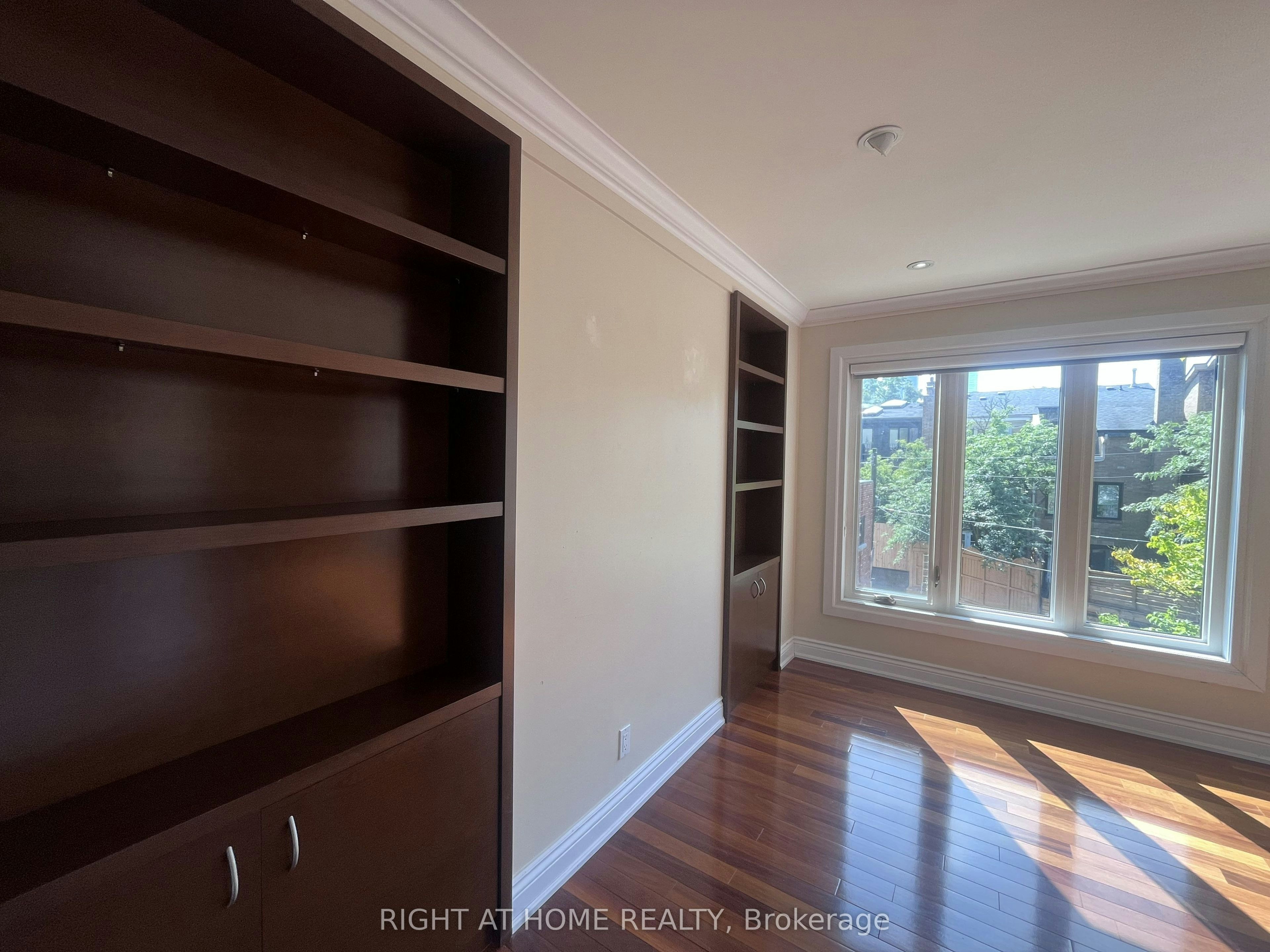 63 Walker Avenue, Toronto, ON, M4V 1G3 - 18