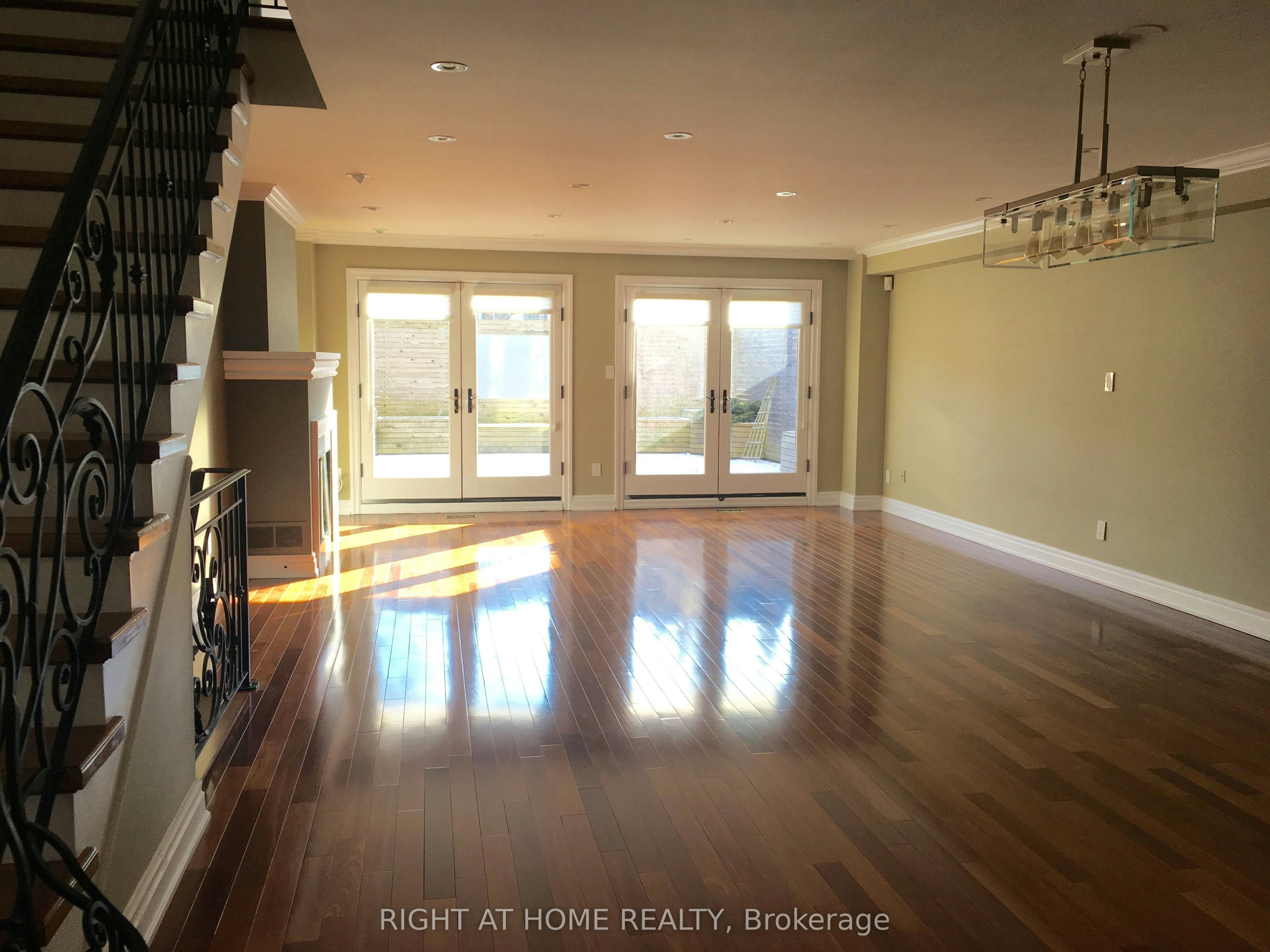 63 Walker Avenue, Toronto, ON, M4V 1G3 - 3