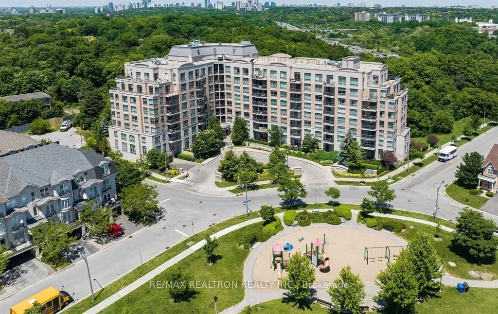 414-16 Dallimore Circle, Toronto, ON, M3C 4C4