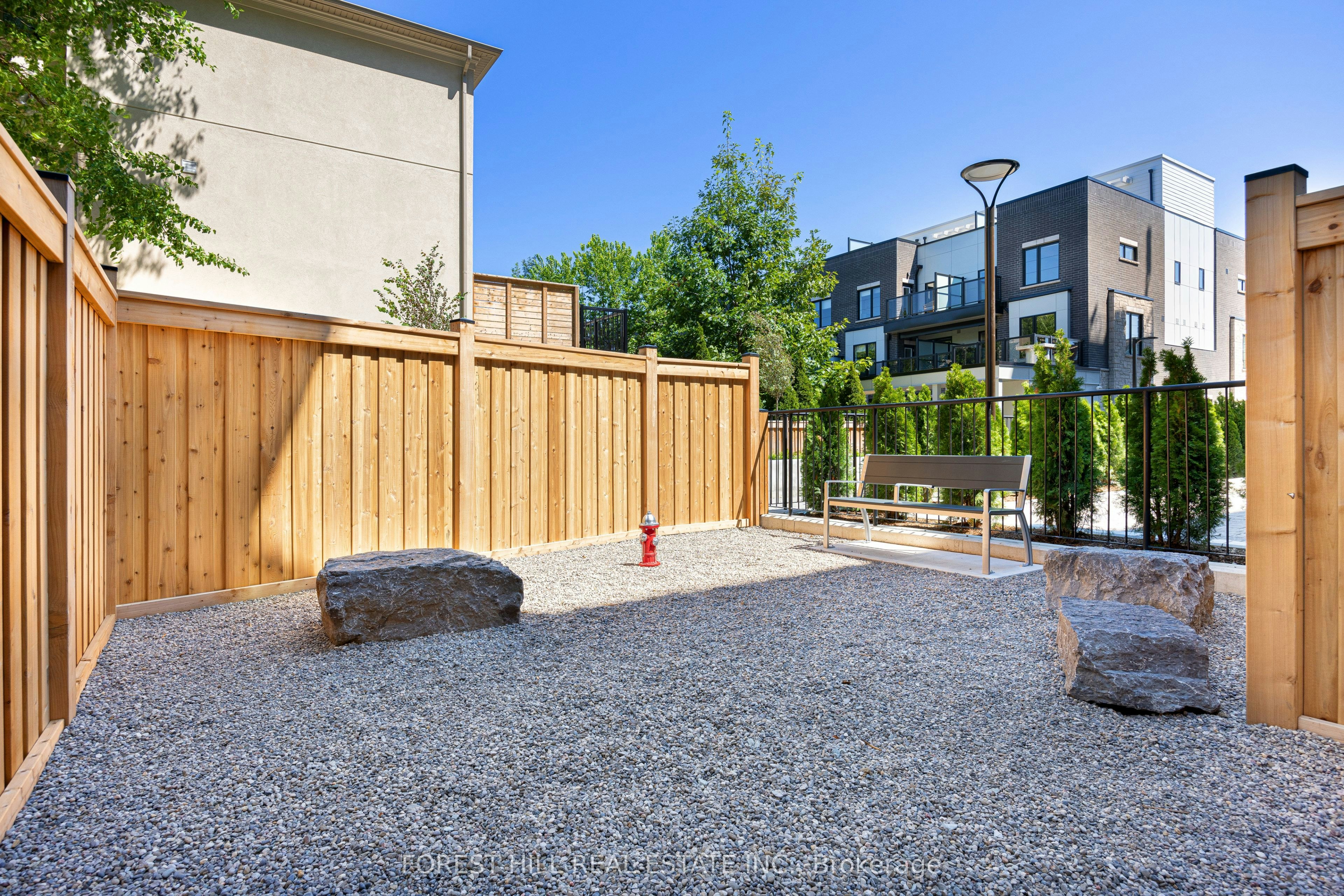 1-600 Brookdale Avenue, Toronto, ON, M4M 1S4 - 26