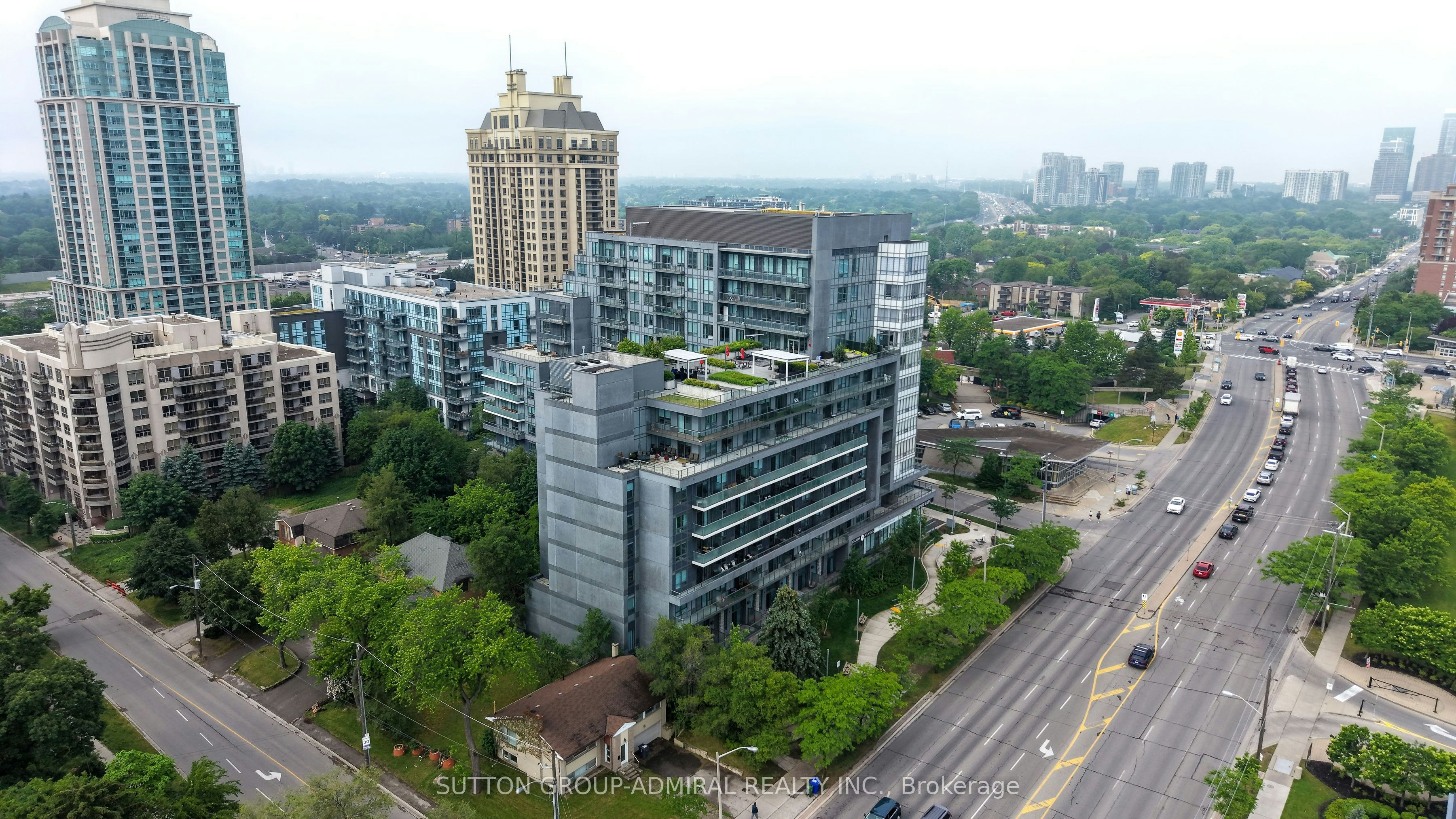 124-7 Kenaston Gardens, Toronto, ON, M2K 0E9