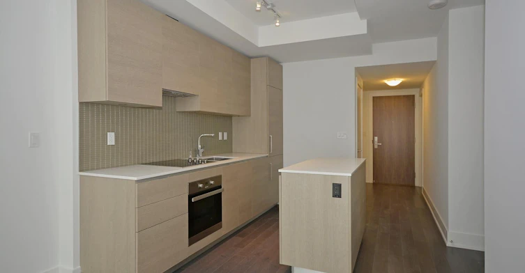 803-200 Bloor Street W, Toronto, ON, M5S 1T8 - 4