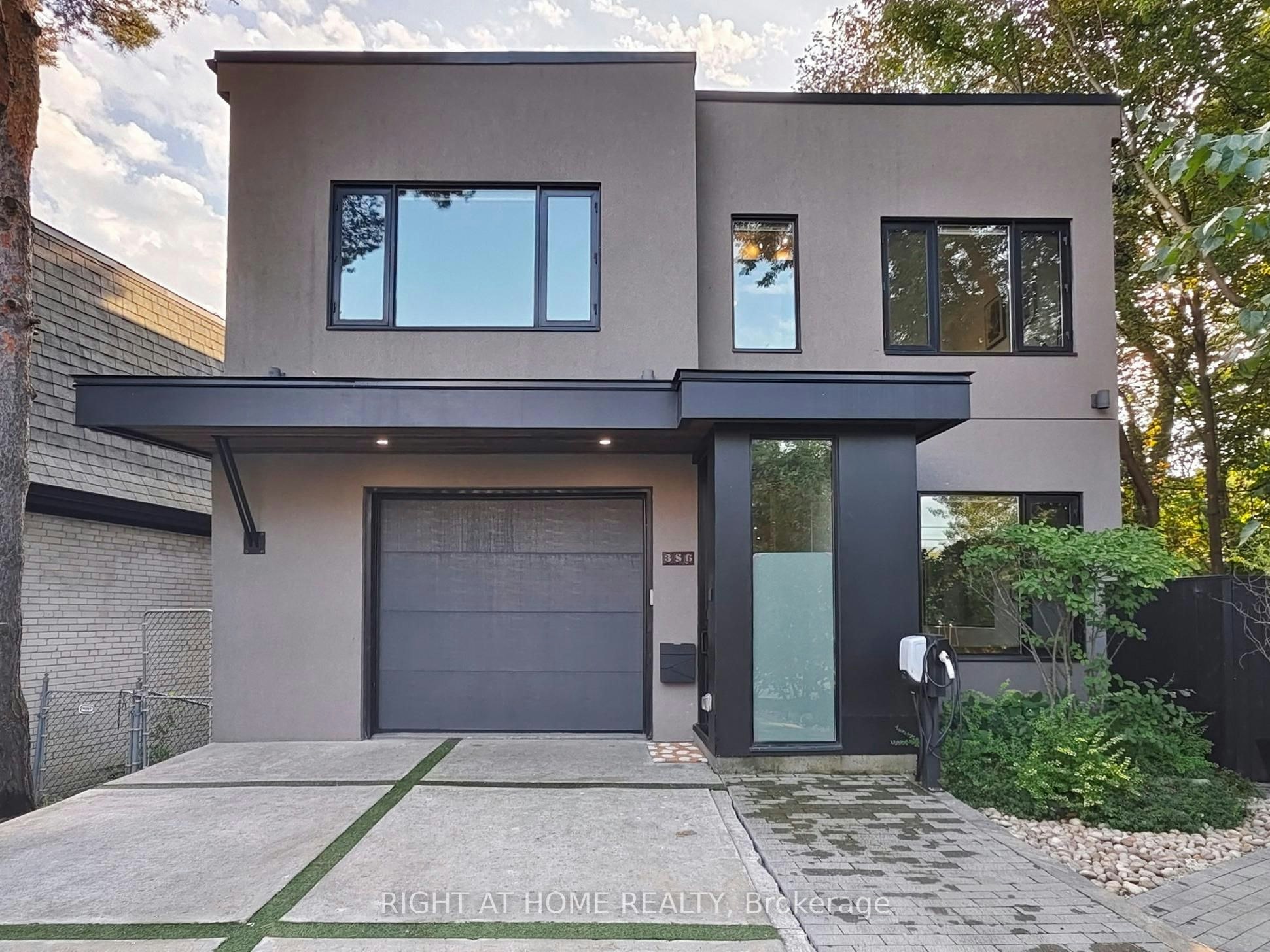 386 Rosewell Avenue, Toronto, ON, M4R 2B4