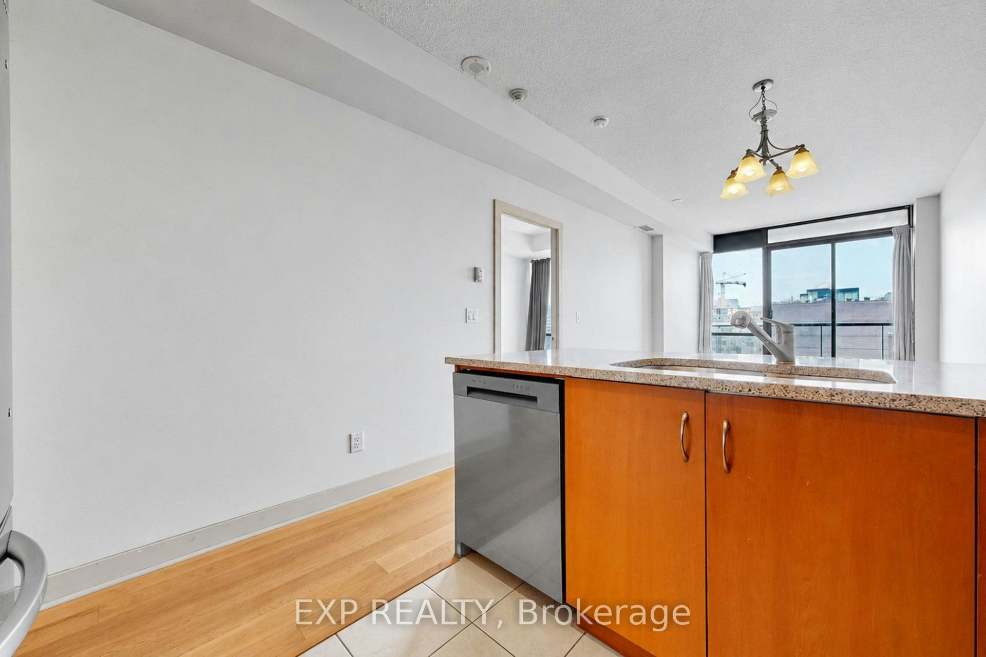 1208-438 King Street W, Toronto, ON, M5V 3T9 - 10