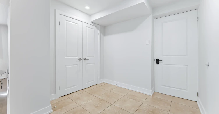 Lower-200 Goulding Avenue N, Toronto, ON, M2R 2P4 - 21
