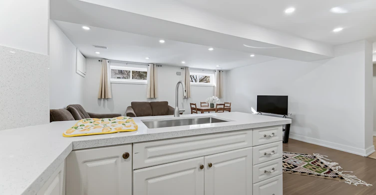 Lower-200 Goulding Avenue N, Toronto, ON, M2R 2P4 - 6