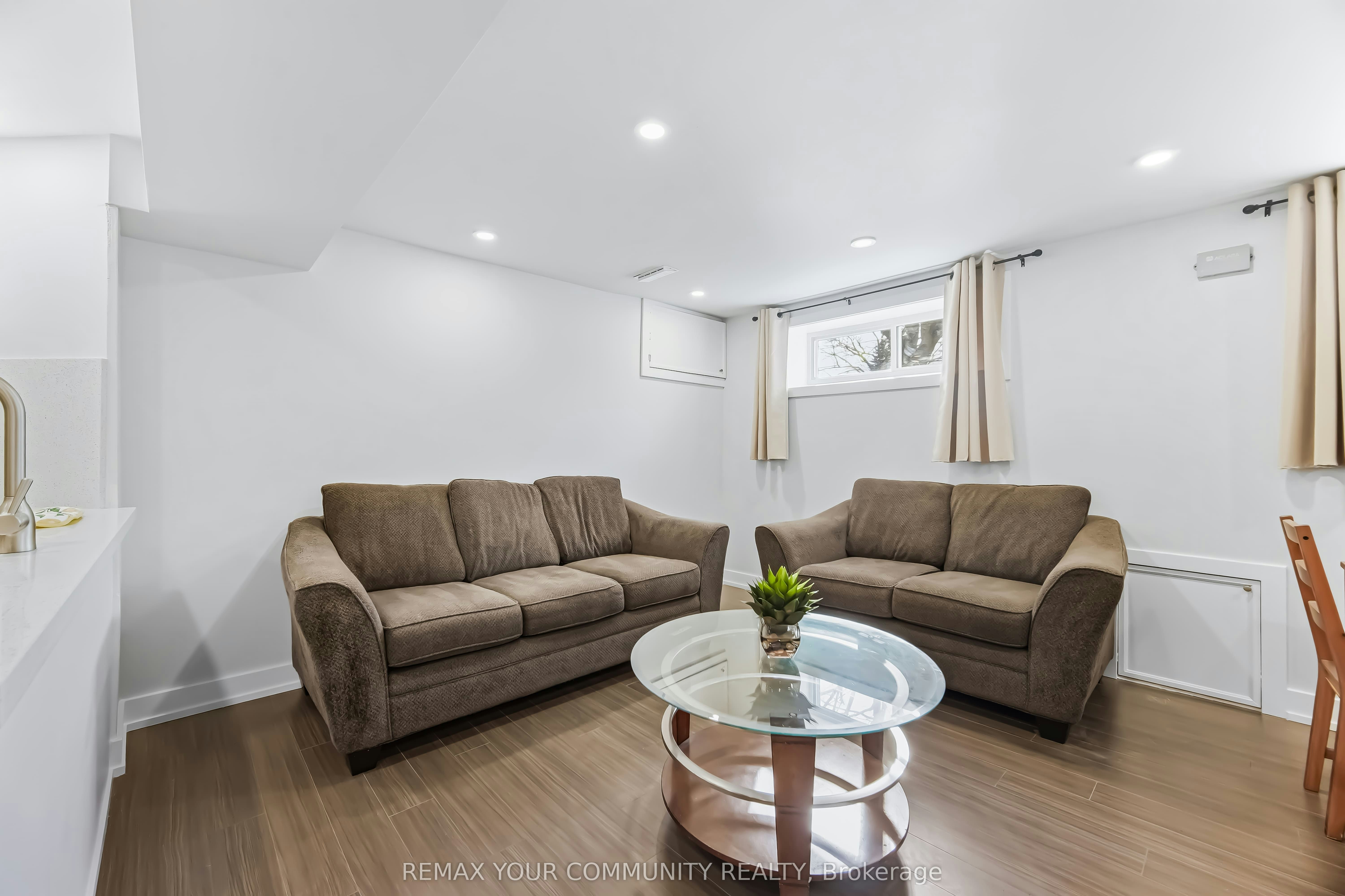 Lower-200 Goulding Avenue N, Toronto, ON, M2R 2P4 - 7