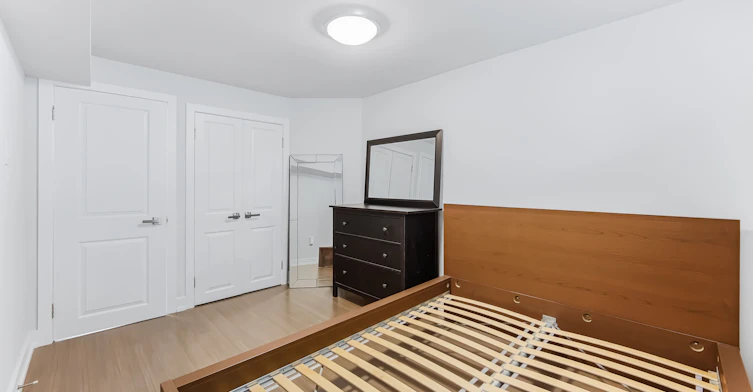 Lower-200 Goulding Avenue N, Toronto, ON, M2R 2P4 - 14