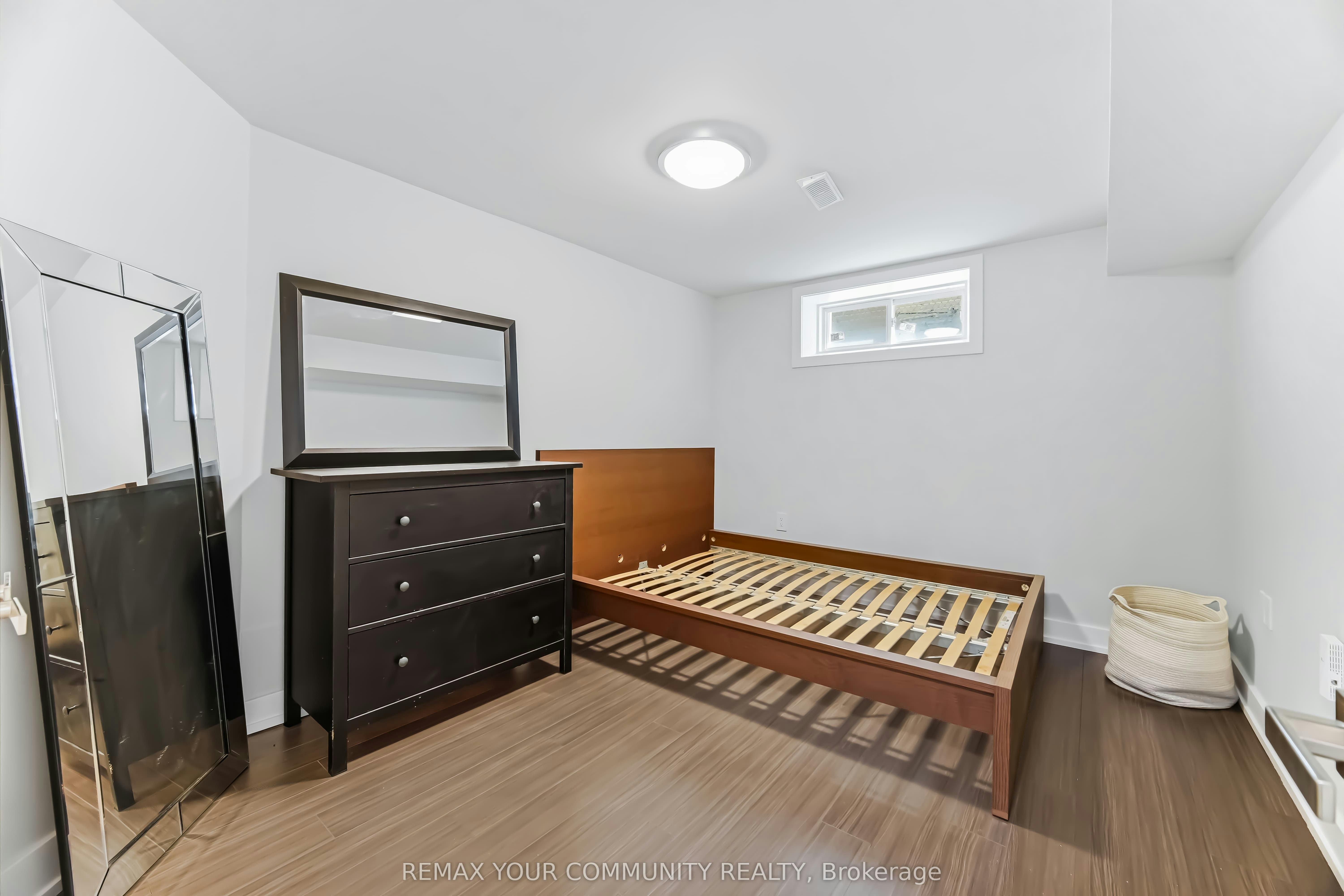 Lower-200 Goulding Avenue N, Toronto, ON, M2R 2P4 - 2