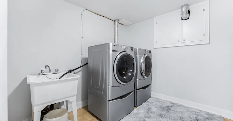 Lower-200 Goulding Avenue N, Toronto, ON, M2R 2P4 - 17
