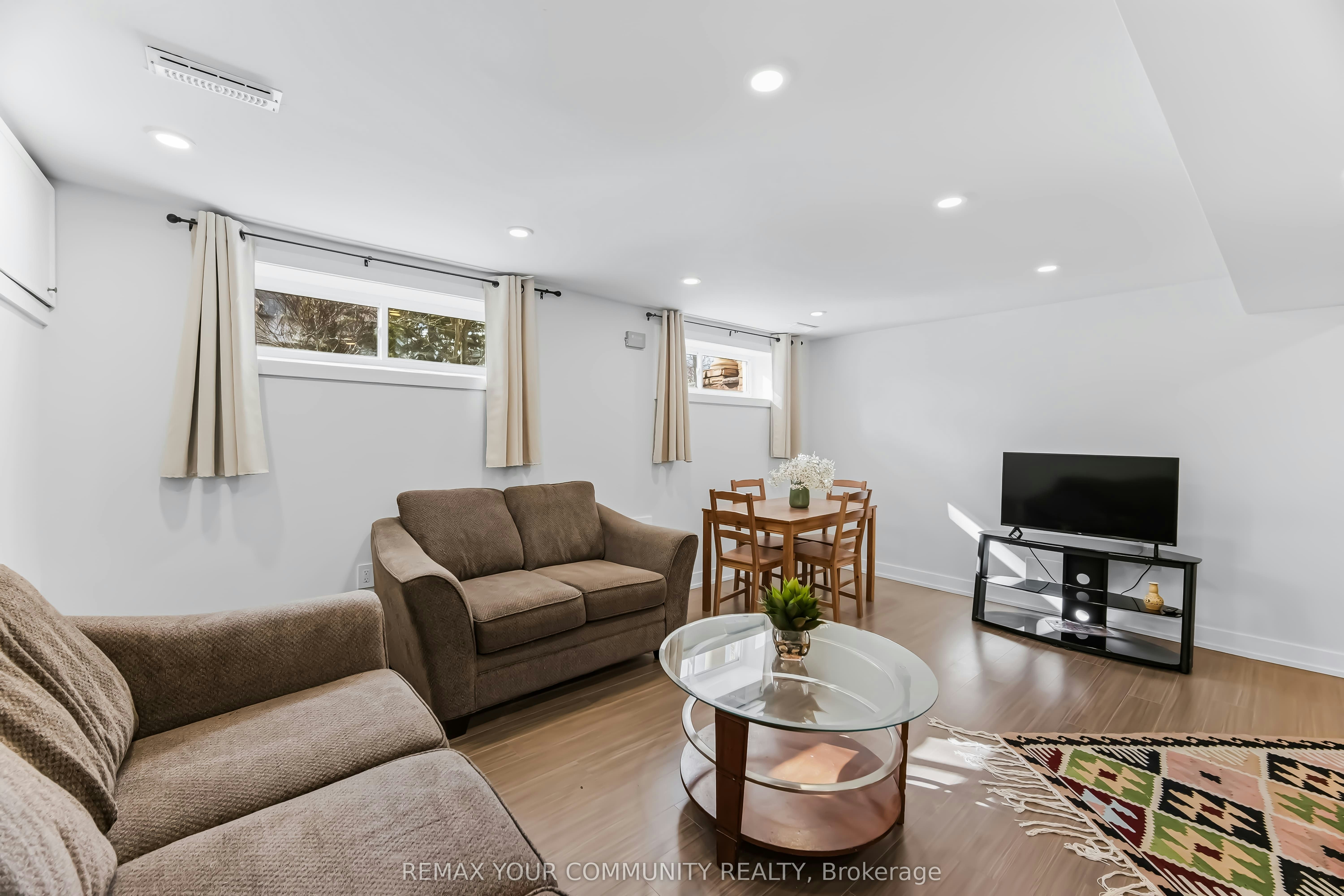 Lower-200 Goulding Avenue N, Toronto, ON, M2R 2P4 - 9