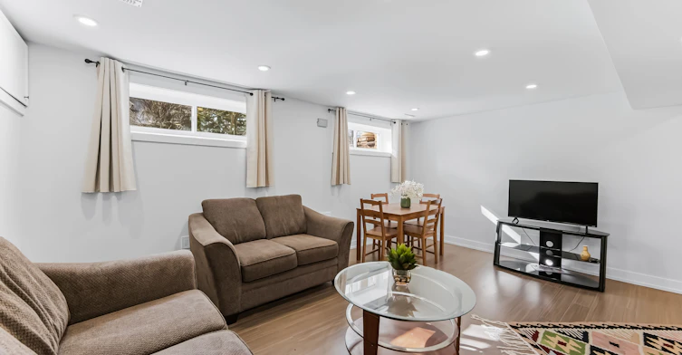 Lower-200 Goulding Avenue N, Toronto, ON, M2R 2P4 - 9