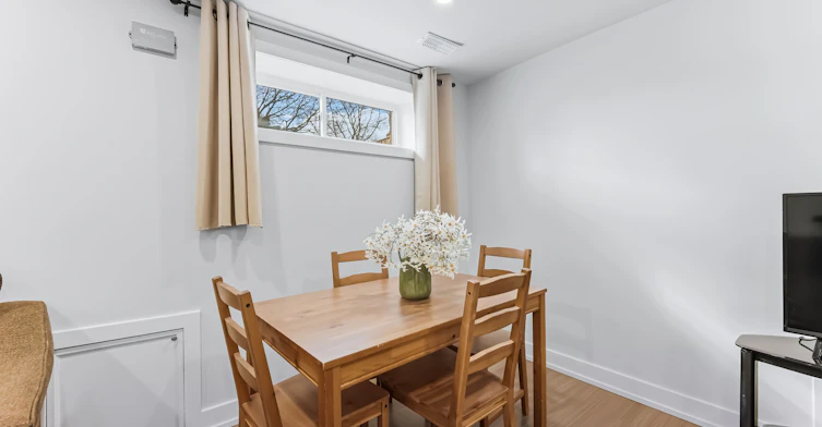 Lower-200 Goulding Avenue N, Toronto, ON, M2R 2P4 - 11
