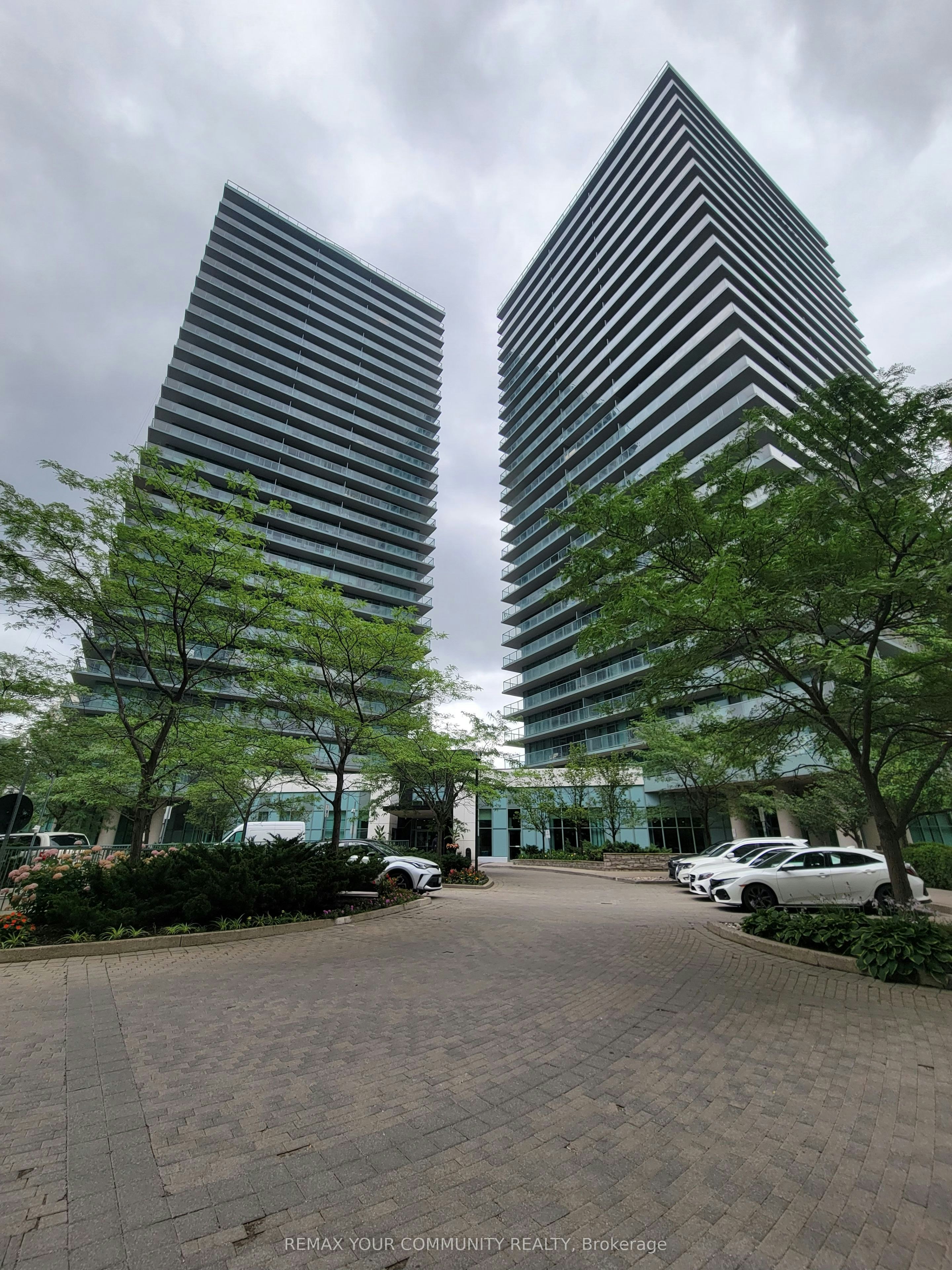 209-5500 Yonge Street, Toronto, ON, M2N 7L1