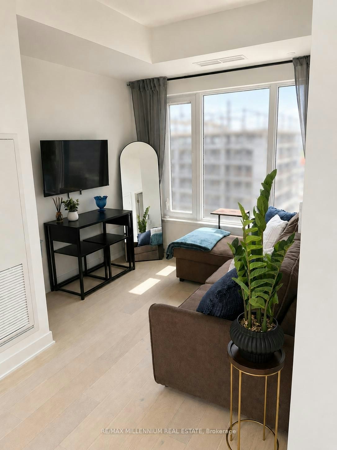 11 Yorkville Avenue, Toronto, ON, M4W 0B7 - 3