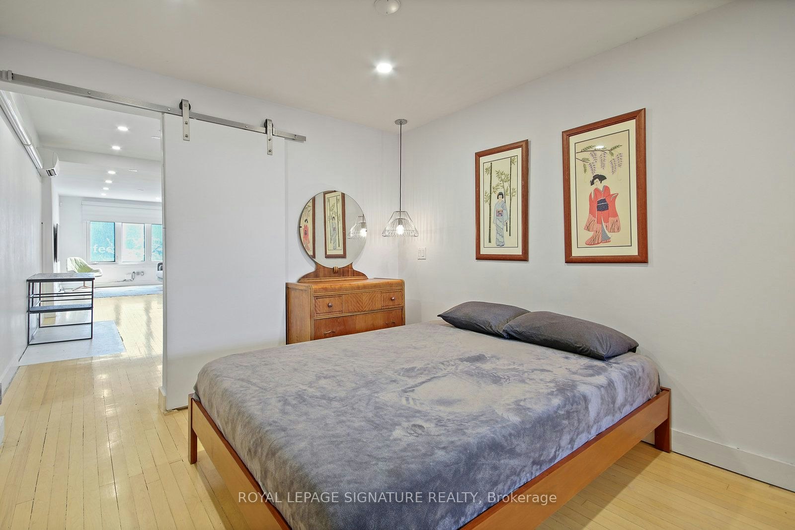 Upper-1048 Queen Street W, Toronto, ON, M6J 1H7 - 16