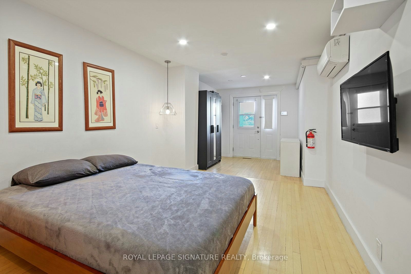 Upper-1048 Queen Street W, Toronto, ON, M6J 1H7 - 13