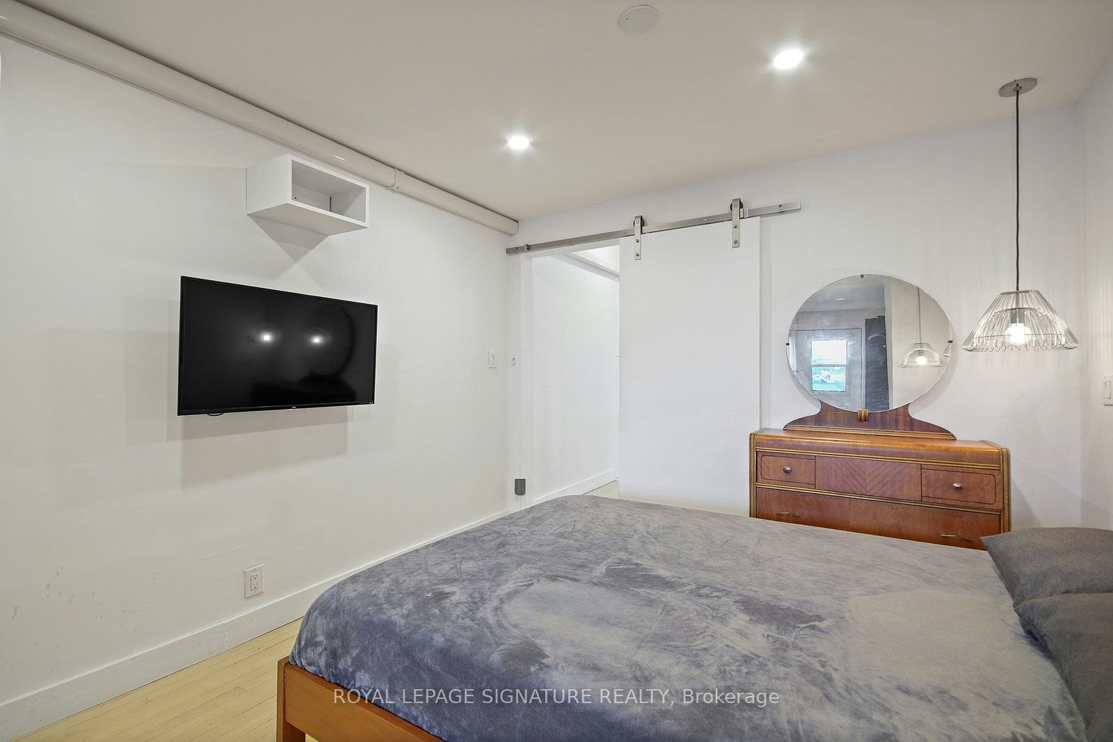 Upper-1048 Queen Street W, Toronto, ON, M6J 1H7 - 15