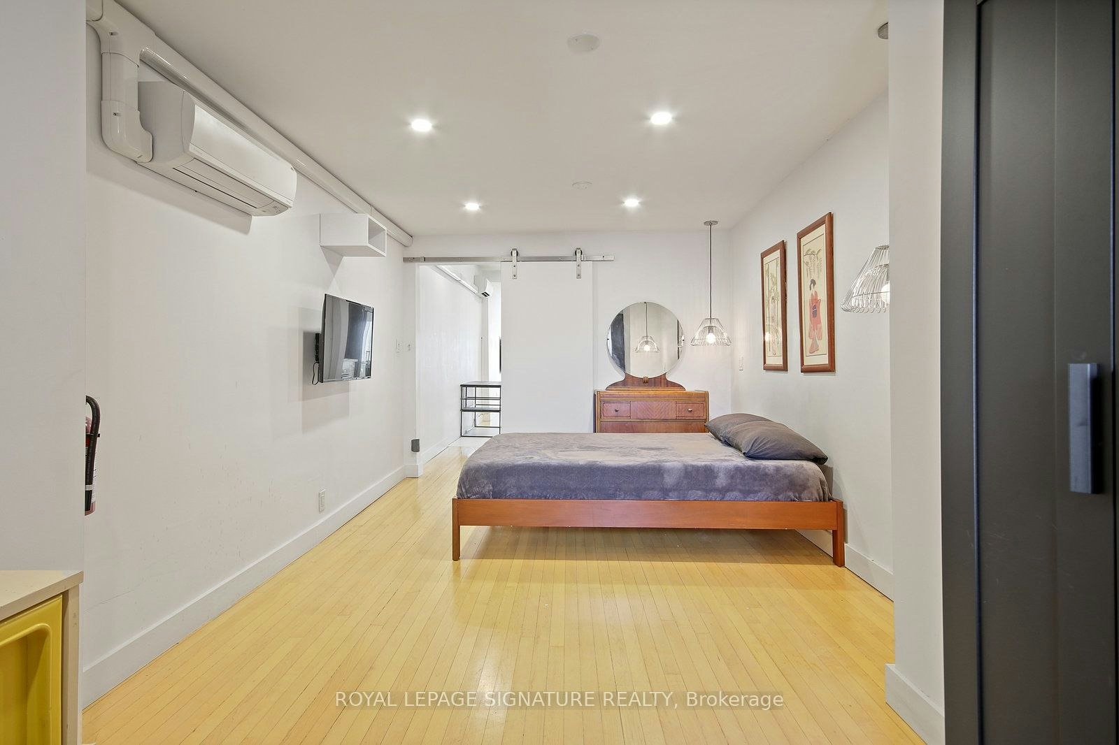 Upper-1048 Queen Street W, Toronto, ON, M6J 1H7 - 17