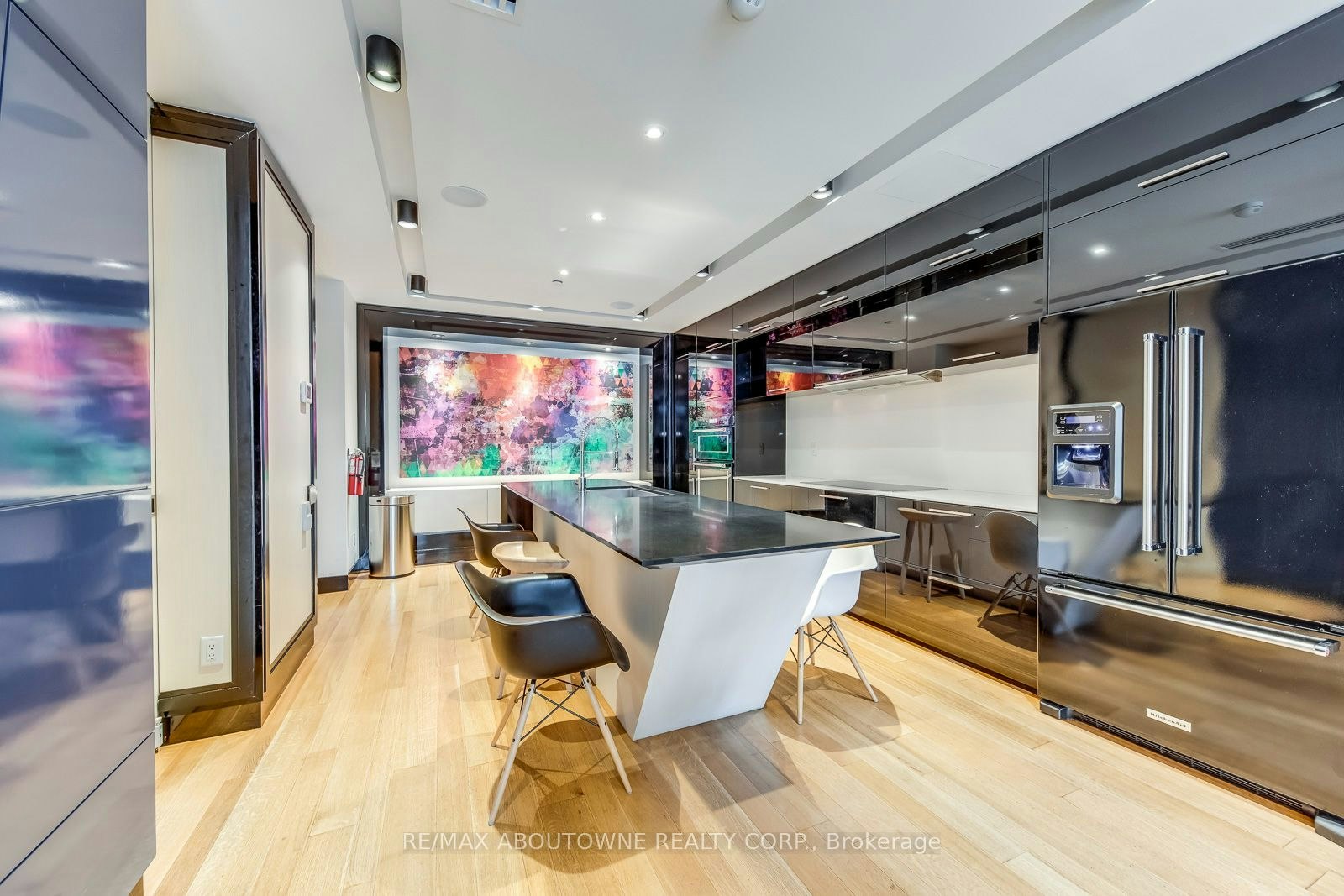2810-30 Roehampton Avenue, Toronto, ON, M4P 1R2 - 34
