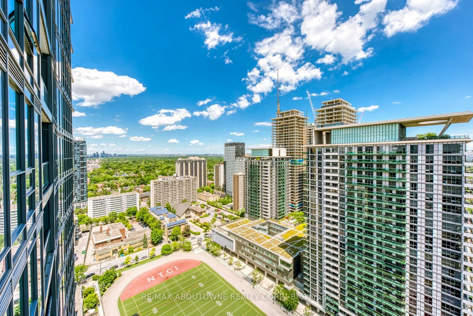 2810-30 Roehampton Avenue, Toronto, ON, M4P 1R2 - 26