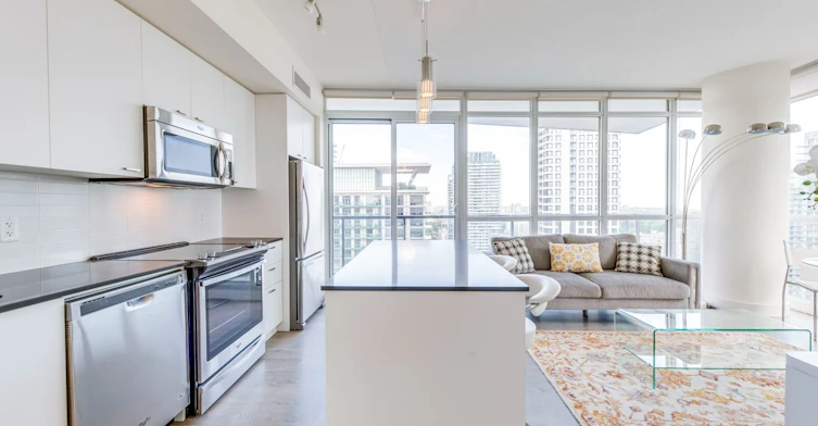 2810-30 Roehampton Avenue, Toronto, ON, M4P 1R2 - 6