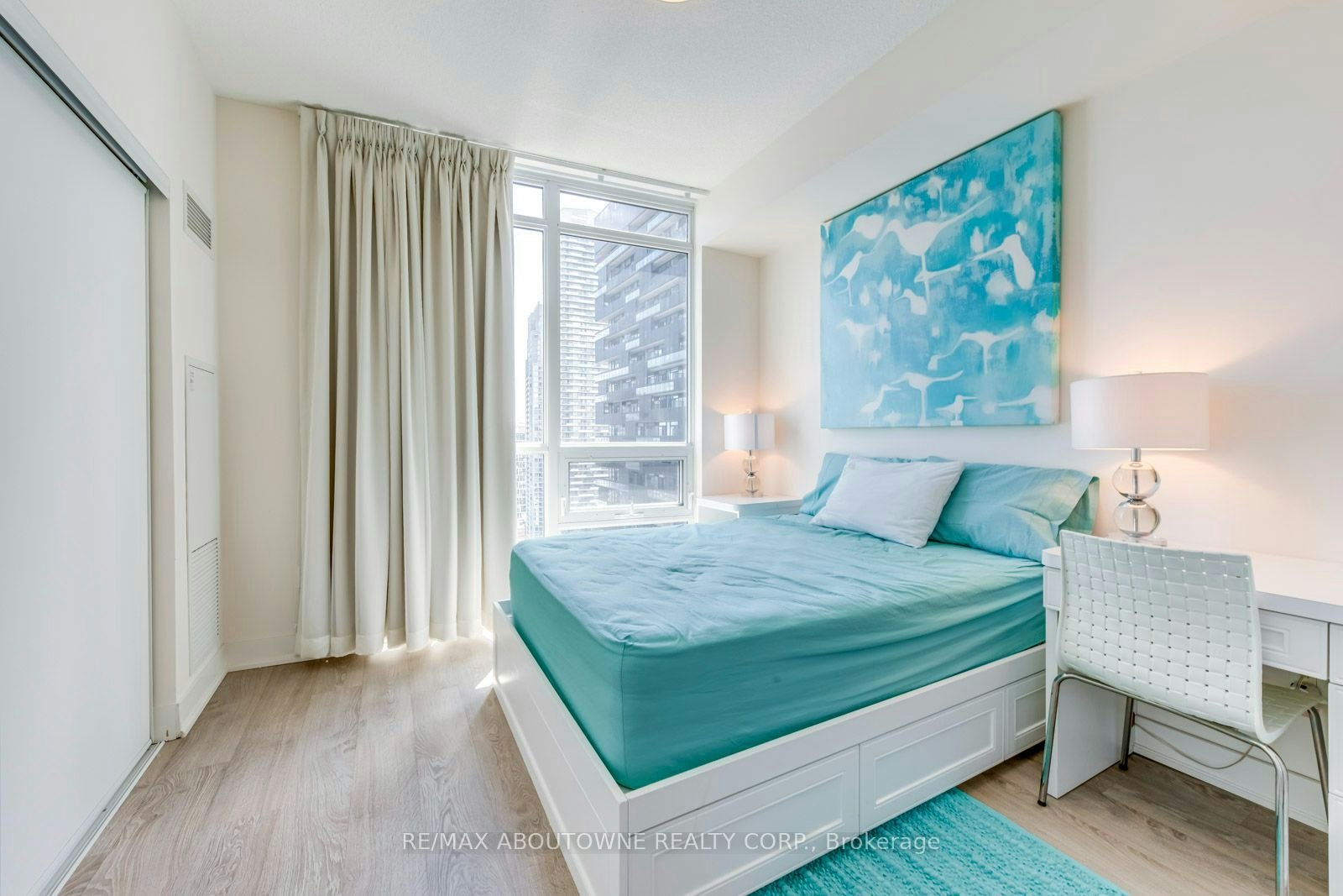 2810-30 Roehampton Avenue, Toronto, ON, M4P 1R2 - 19