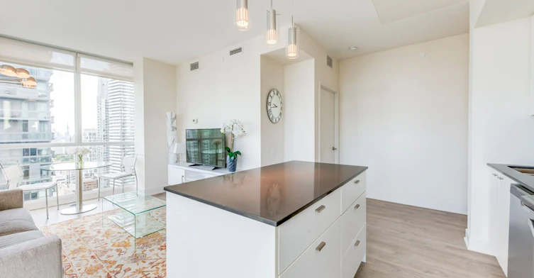 2810-30 Roehampton Avenue, Toronto, ON, M4P 1R2 - 9