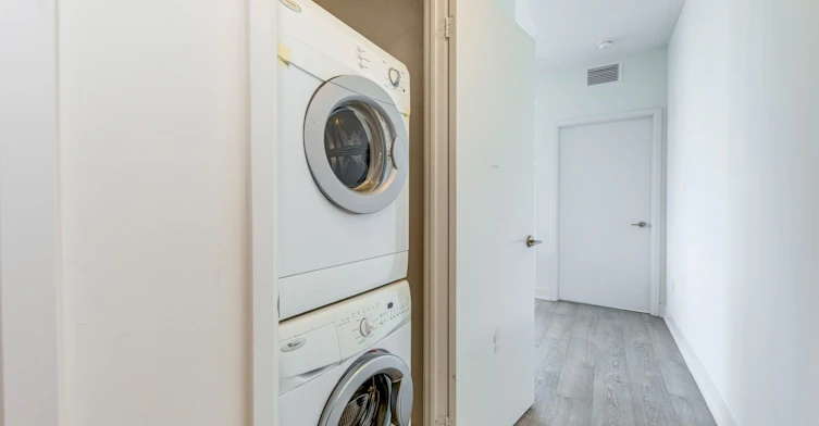 2810-30 Roehampton Avenue, Toronto, ON, M4P 1R2 - 24