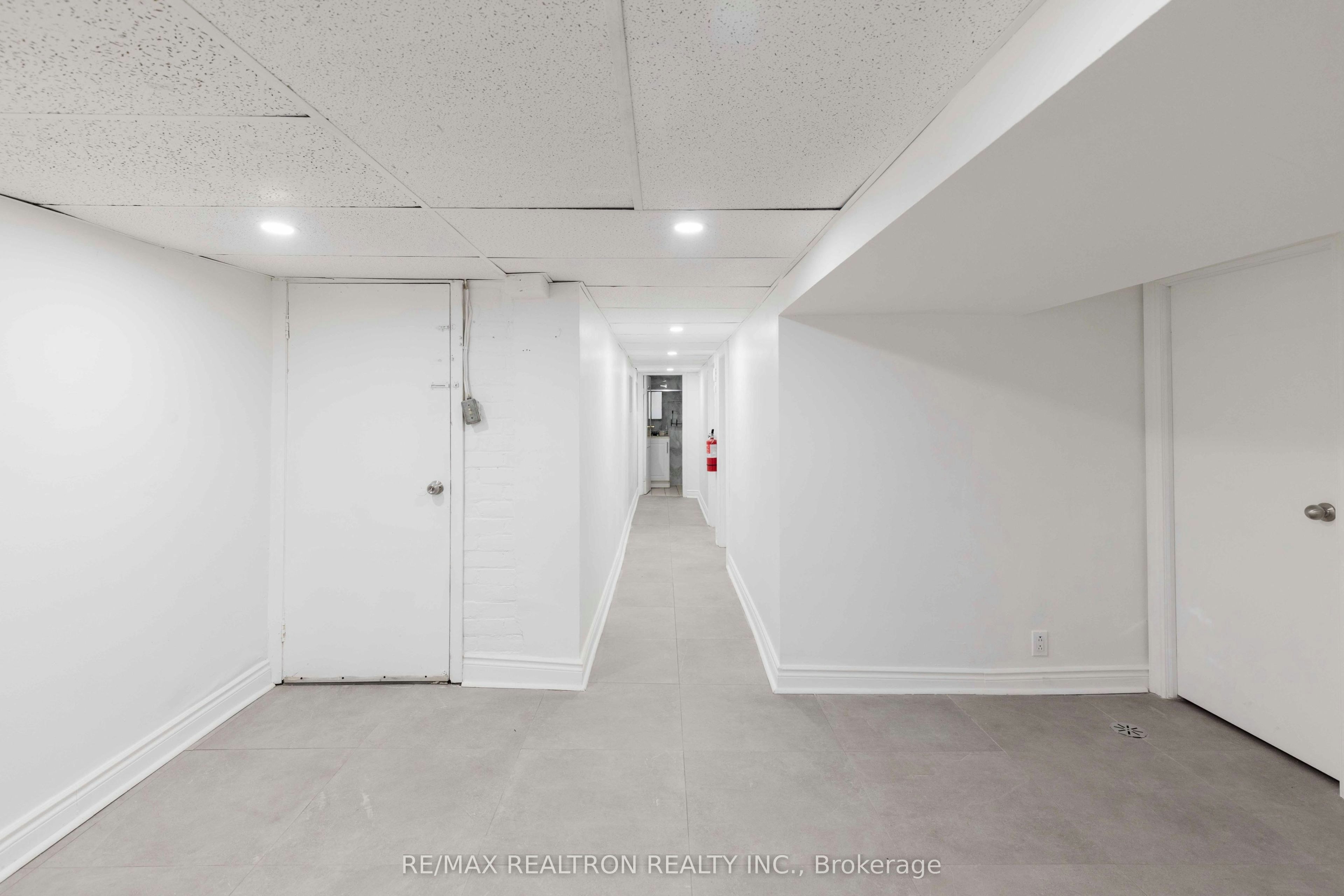 BSMT-210 Shaw Street, Toronto, ON, M6J 2W8 - 22
