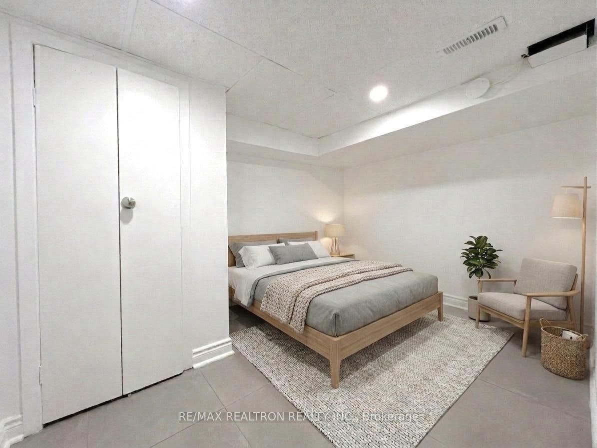 BSMT-210 Shaw Street, Toronto, ON, M6J 2W8 - 12