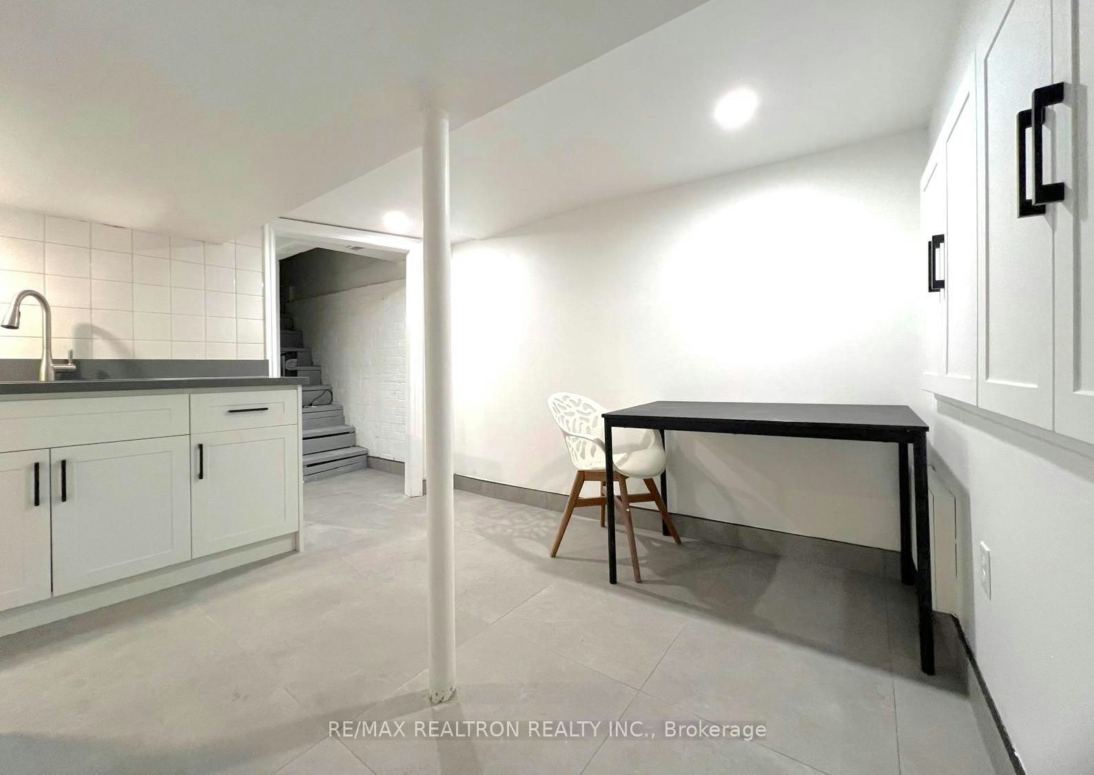BSMT-210 Shaw Street, Toronto, ON, M6J 2W8 - 11