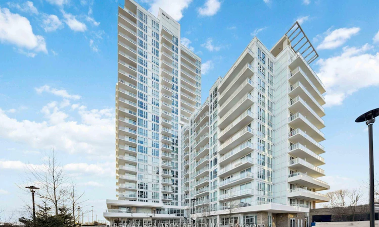 1214-10 Deerlick Court