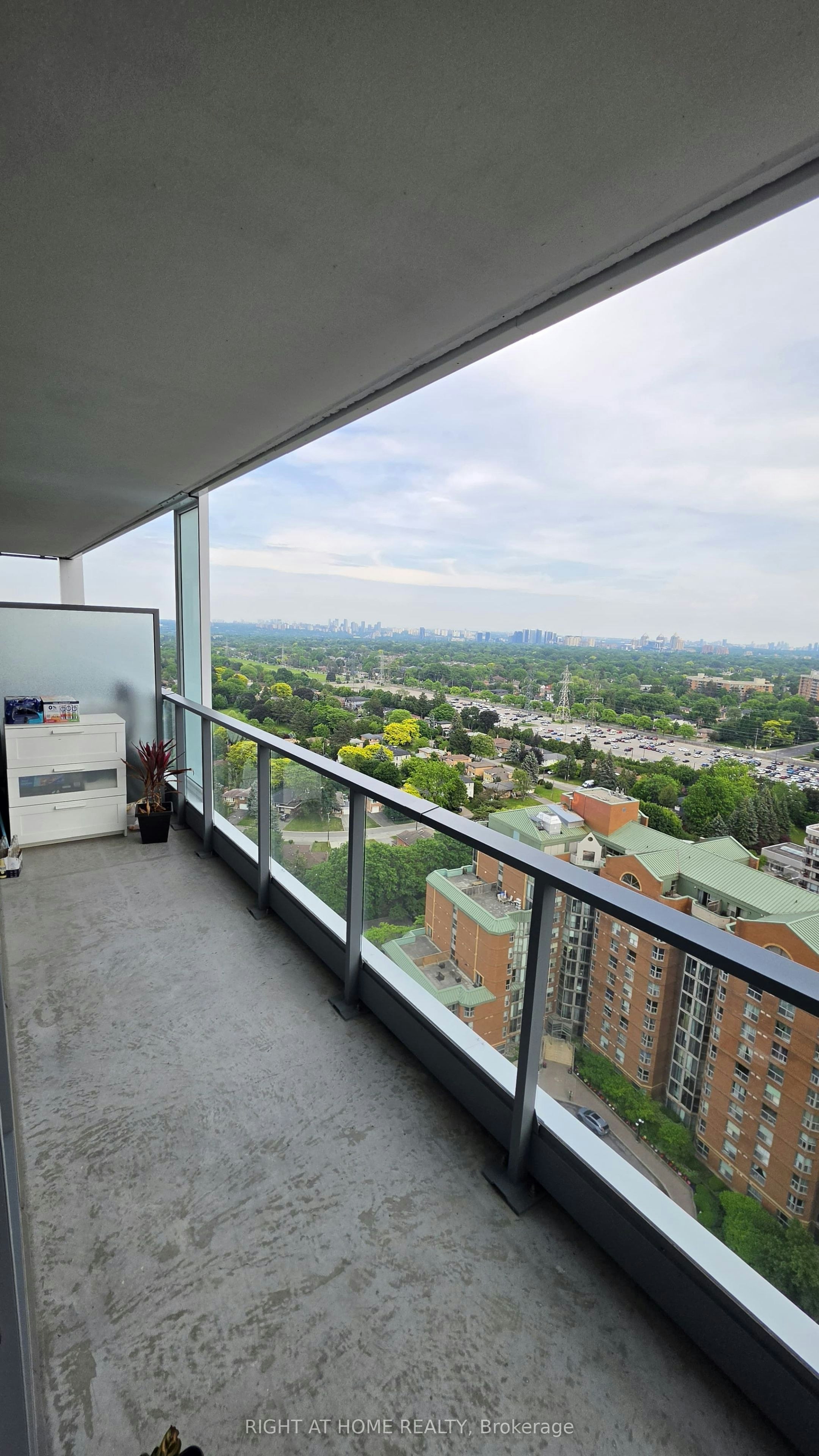 2304-8 Olympic Garden Drive, Toronto, ON, M2M 0B9