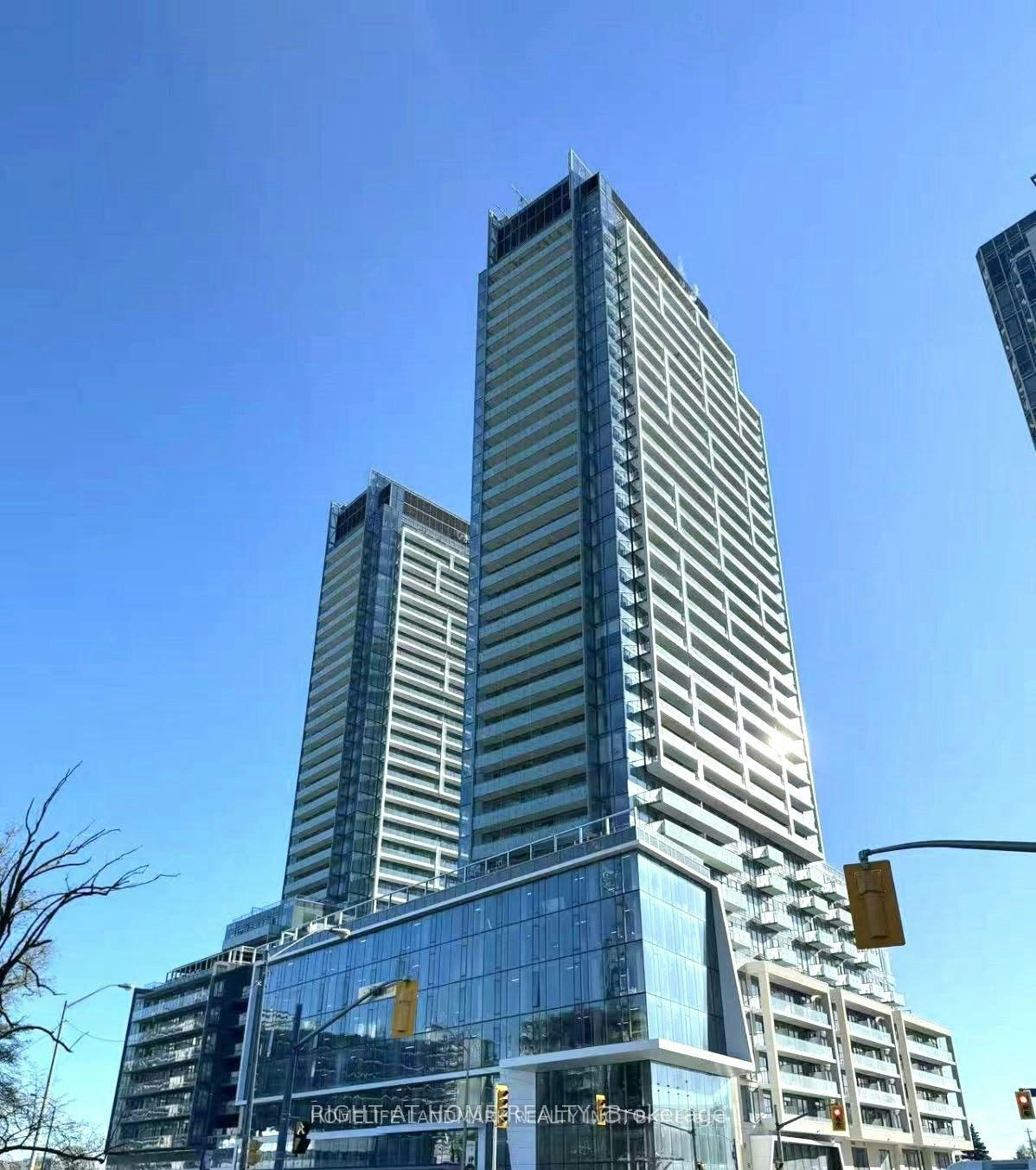 2304-8 Olympic Garden Dr. Drive, Toronto, ON, M2M 0B9