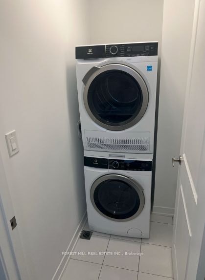 7-14 Marquette Avenue, Toronto, ON, M6A 0E1 - 14